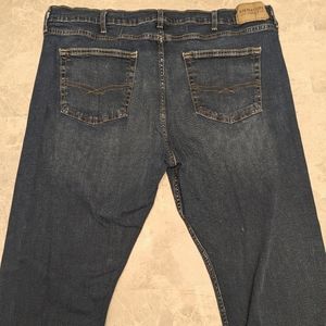 Levi's Straight Leg Jeans Dark Wash Size 18